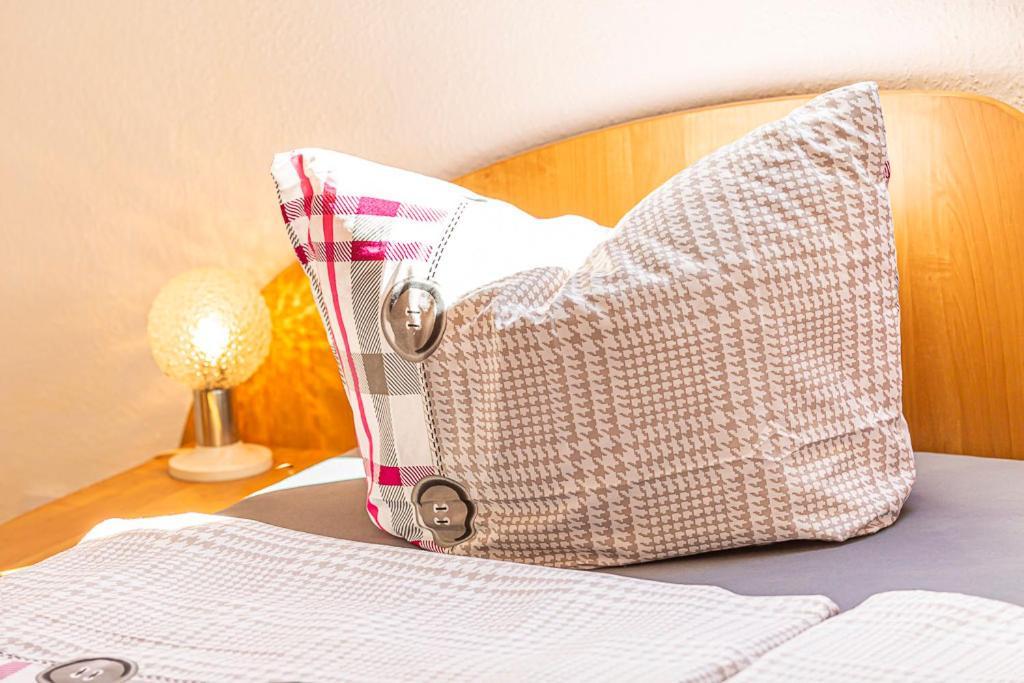 Ferienwohnung Am Walnussbaum Parchtitz Экстерьер фото